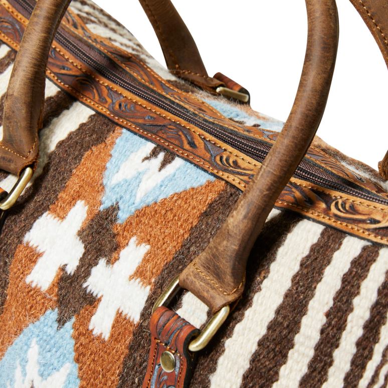 RJ66P3732 sac de voyage tissé à tapis Ariat accessoires brun femmes