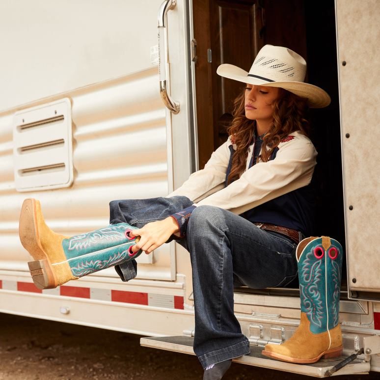 RJ66P2129 botte western futurity boon Ariat chaussure ébauche en peau de daim femmes