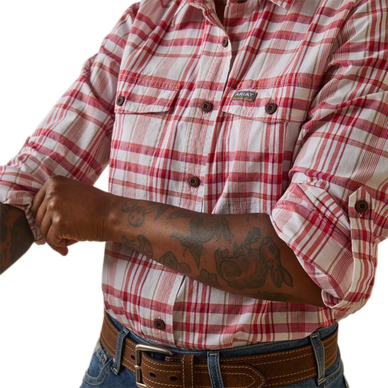 RJ66P2960 chemise de travail Durastretch résistante aux barres d'armature Ariat hauts plaid cerises julibee femmes