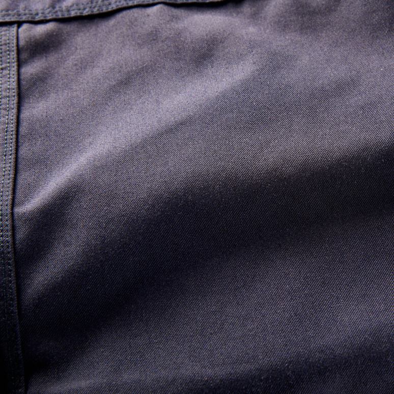 RJ66P1220 chemise de travail légère comme une plume Ariat hauts marine Hommes