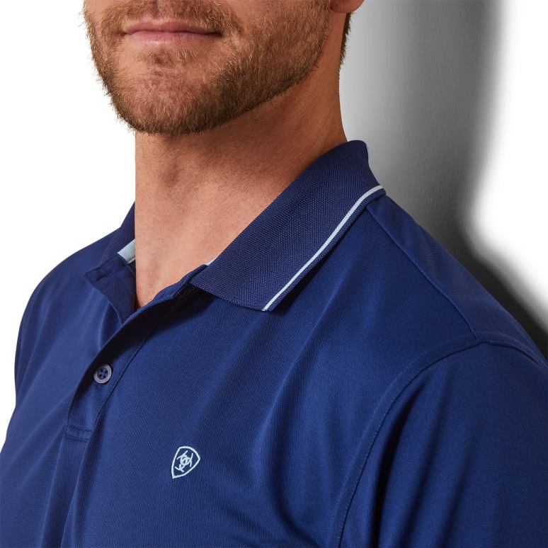 RJ66P640 polo ajusté à logo Ariat hauts bleu averse Hommes