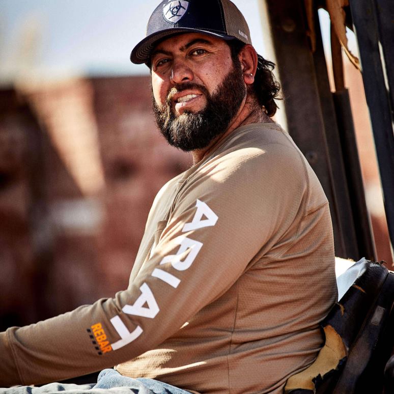 RJ66P699 t-shirt de chasseur de chaleur de barres d'armature Ariat hauts kaki Hommes