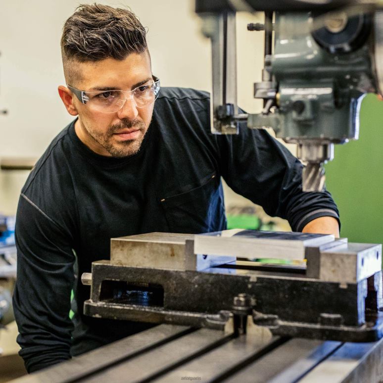 RJ66P755 t-shirt d'ouvrier de barres d'armature Ariat hauts noir Hommes